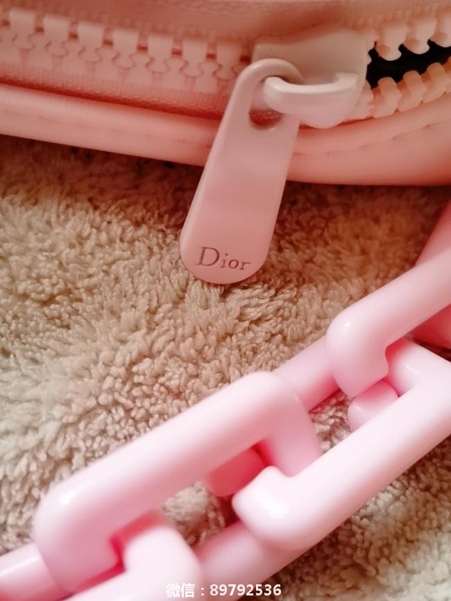 改造化妆包 #迪奥 Dior 粉色Dior化妆包改造成包包 用了好久改成的