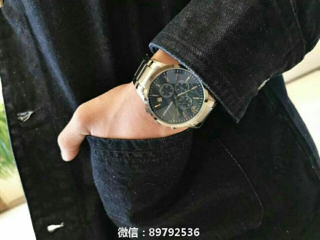 阿玛尼手表把蓝色表盘做到了极致 其实男士手表的款式也就那么多