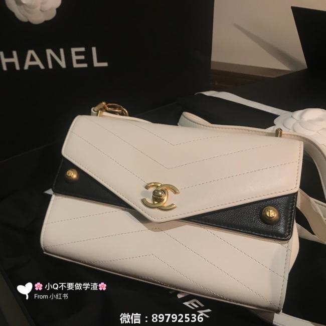 Chanel小白包，2019季节款翻盖包