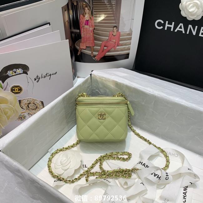 Chanel迷你经典链子化妆包