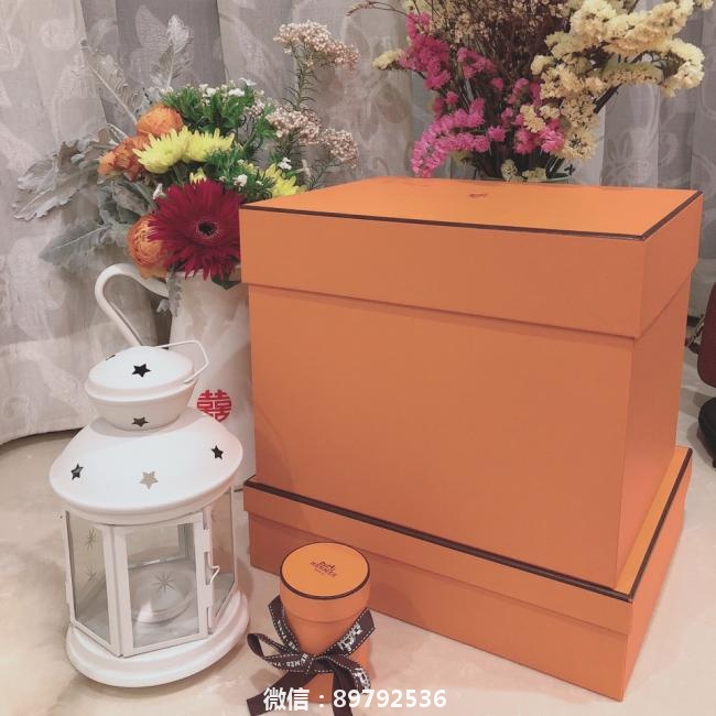 纪念老公送我迟到的生日礼物❤️ #拥有的第一只橙色盒子