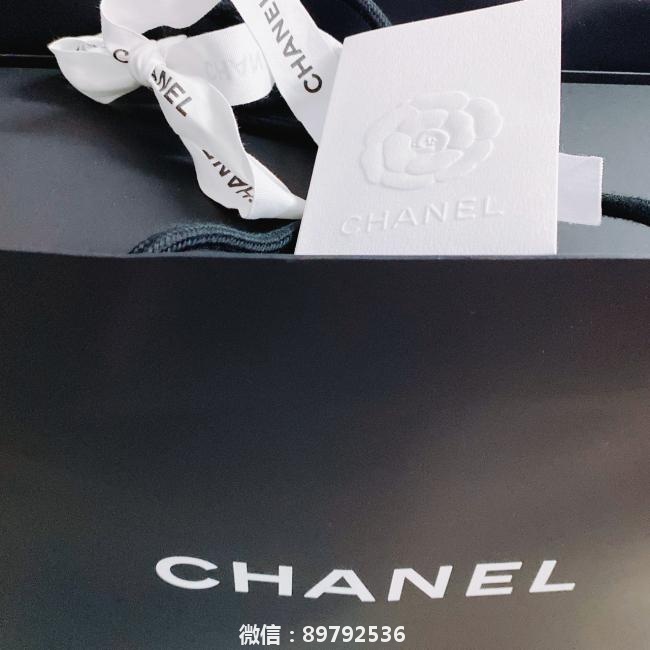 Chanel中号流浪包