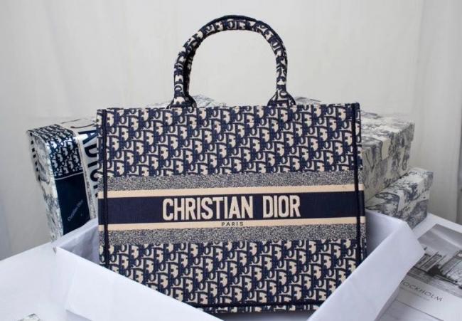 Dior Book Tote包包