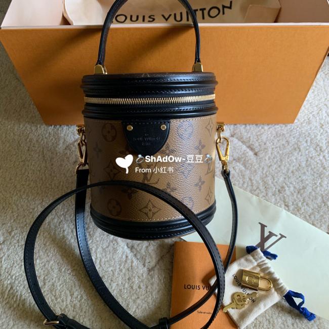 Louis Vuitton cannes #圆筒包竟然落户我家配了个完美内胆，心情棒棒哒！