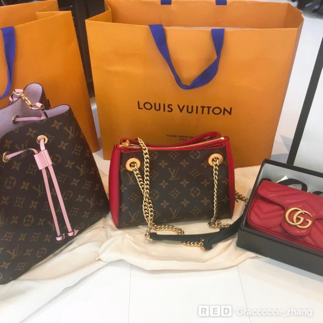 路易威登 Louis Vuitton #古驰 GUCCI 回国之前买好自己喜欢的包包哇！
