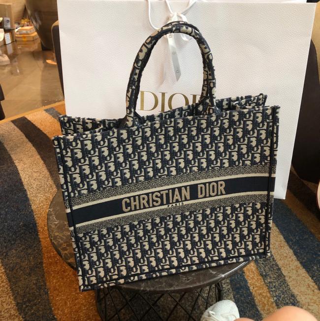 Dior tote bag 迪奥托特包 上海国金中心商场Dior专柜买的