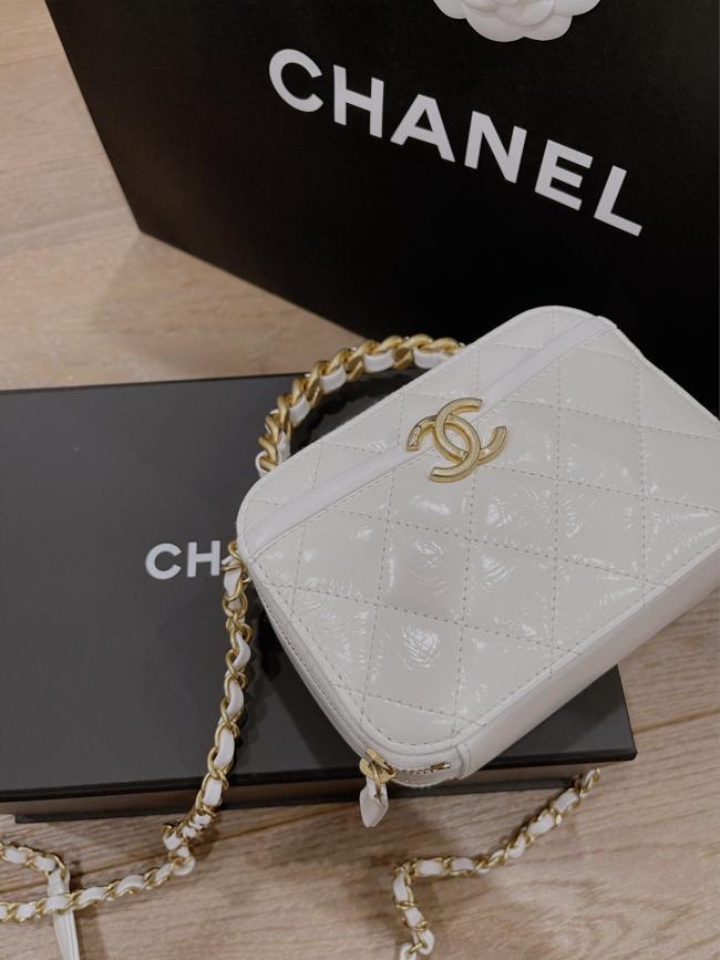 开箱 | Chanel 21ss 白色复古小箱子化妆包