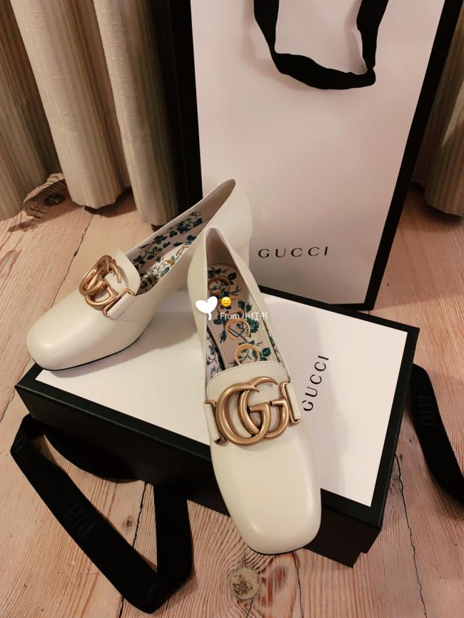 Gucci古驰小白皮鞋意大利佛罗伦萨690欧入 本来是想买猫跟竹节鞋的