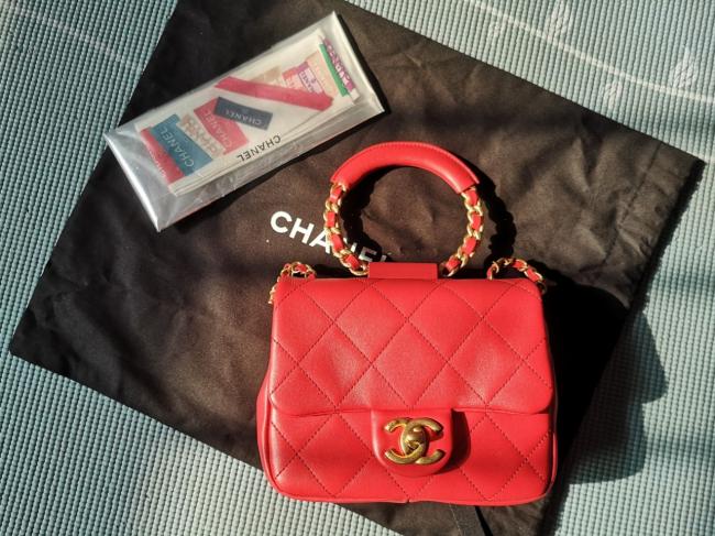 Chanel香奈儿2020春季新款手环口盖包