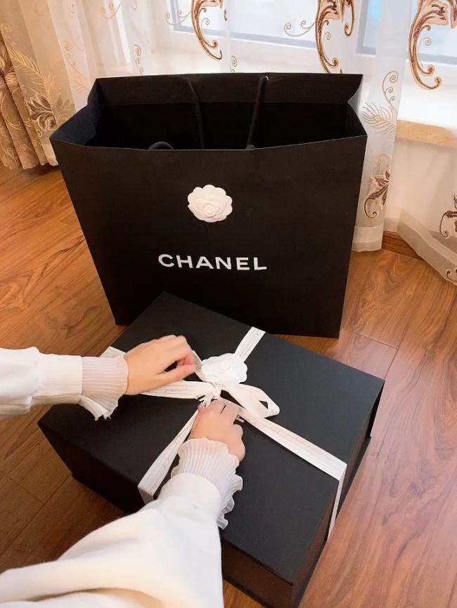人生第一只Chanel开箱视频—coco handle黑金中号荔枝牛皮普通手柄