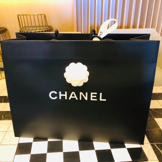 伦敦购入第一只大牌包Chanel CF鱼子酱中号