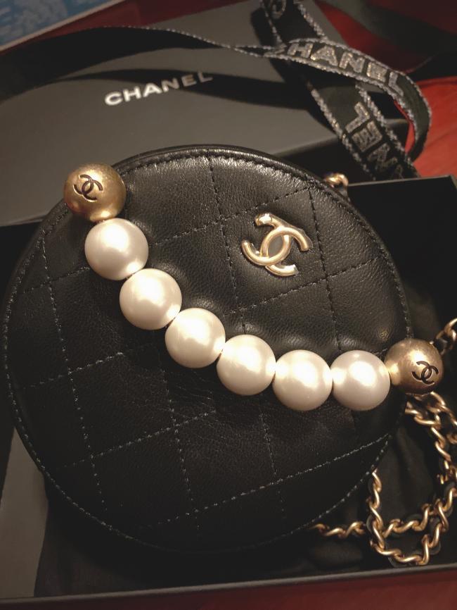 Chanel2020早春新款珍珠小圆饼 人间富贵花