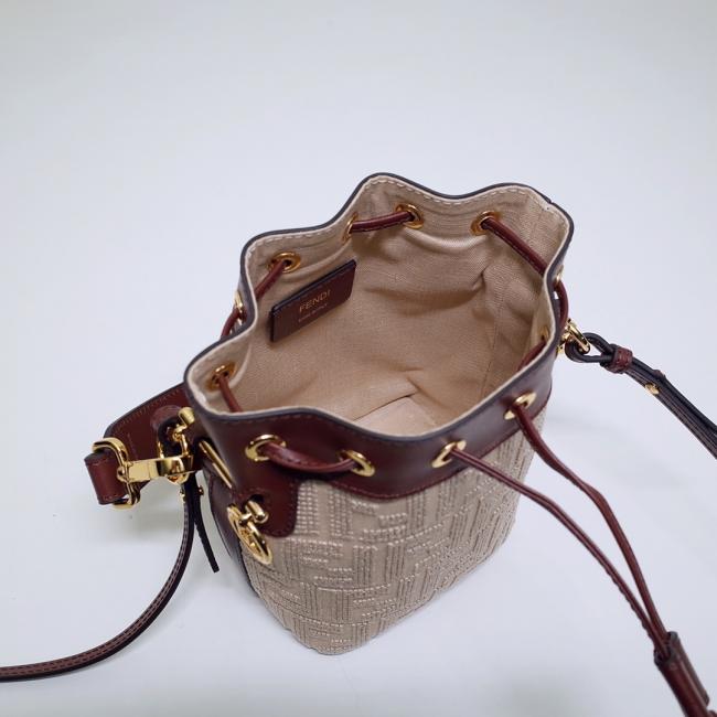 芬迪 Mon Tresor小号水桶手袋6112，天然麦秆材质，时尚配饰