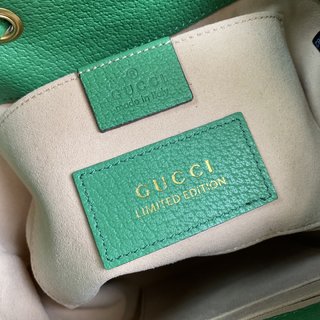 Gucci 550621 新款 花草/绿皮 采用进口牛皮的豪华包