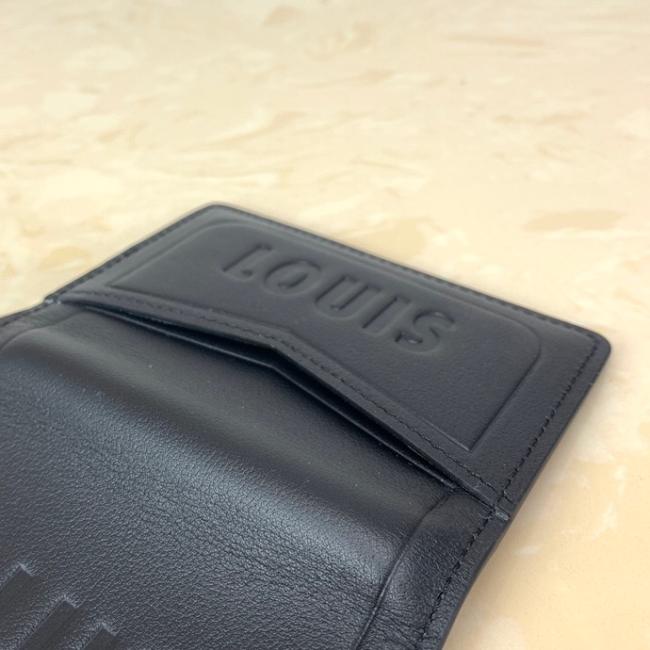 LV M63251 Dark Infinity口袋钱夹，秋冬男士时装秀特色面料