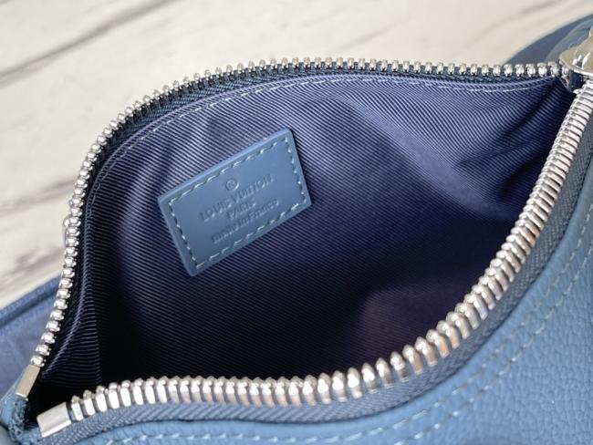普拉达顶级原单 M81003 蓝色 Keepall XS 手袋