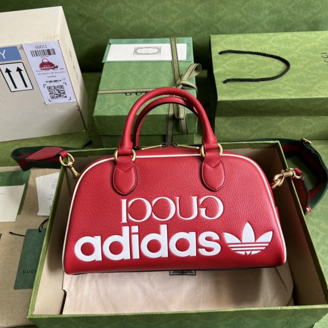 Gucci x adidas迷你旅行包绿盒包装7023