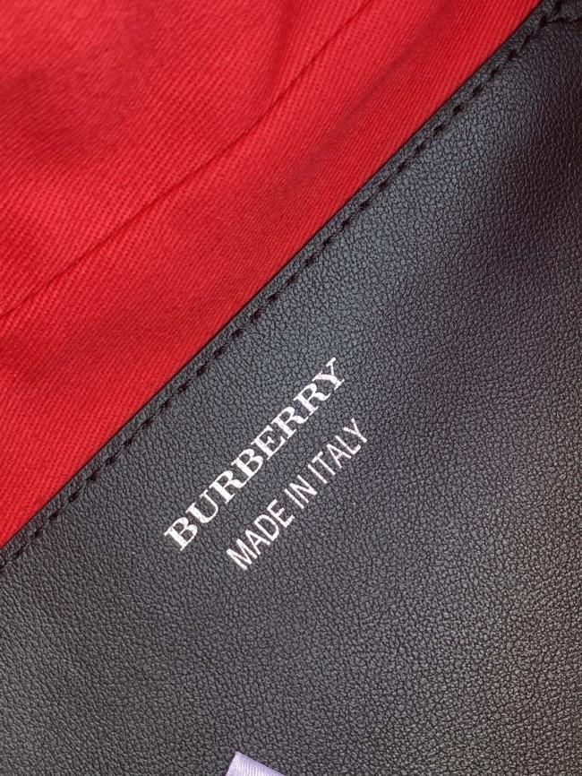 巴宝莉 BURBERRY Vintage 复古格纹包款，九十年代街头风格，背带斜挎款式