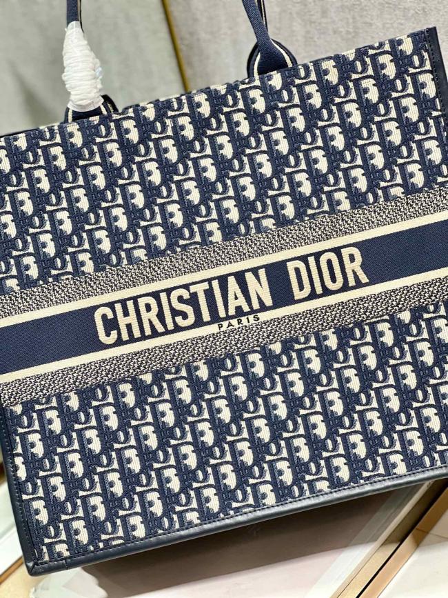Dior兰D刺绣拼皮大号Dior book tote 1286款式