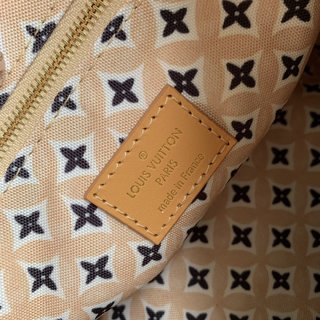LV Speedy Bandoulière 25 手袋，粉彩瓷砖图案，Giant Monogram，免税购买